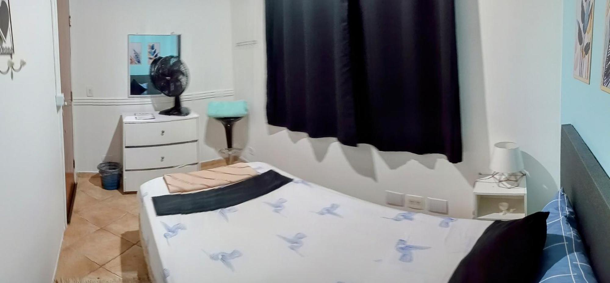Uma Casinha Rosa No Pacaembu Albergue *